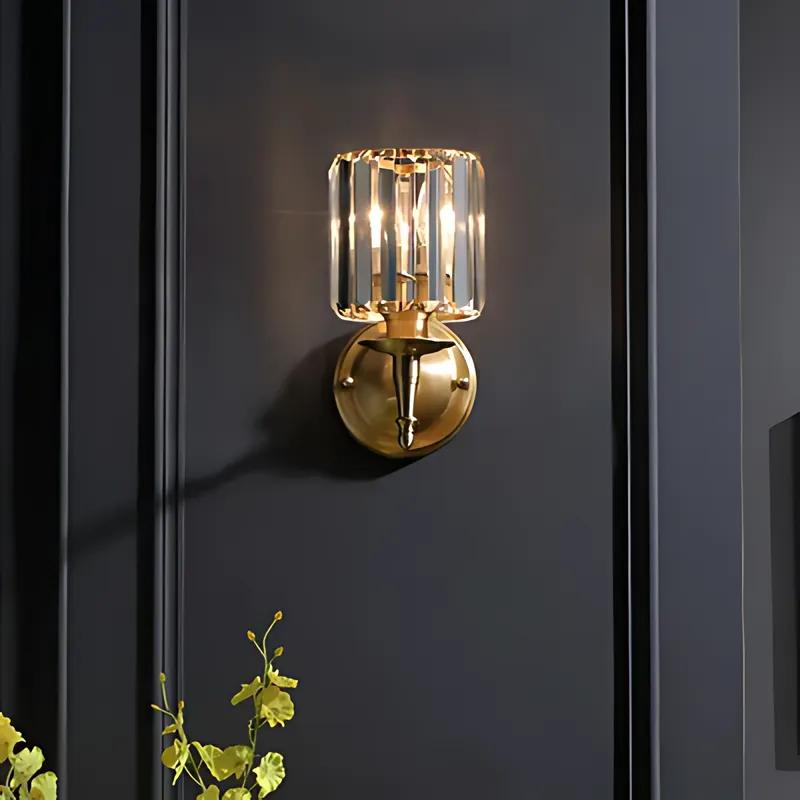 Crystalegance | Vintage-Luxus Wandleuchte aus Messing und Kristall