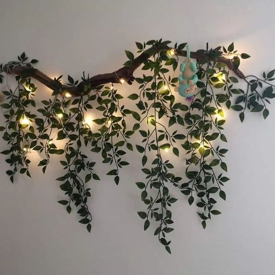 FeeLight | Mystische LED-Wandleuchte mit Zweigen
