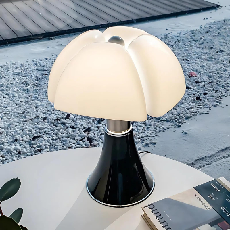 BloomLight | Designer LED Tischlampe im Retro-Stil