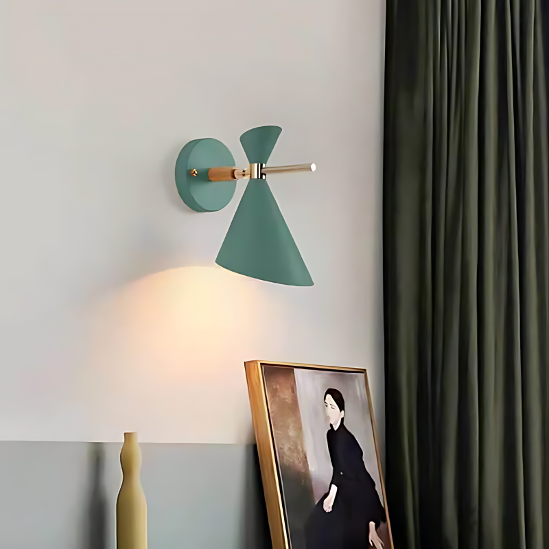 NordiCone | Wandleuchte mit Hornschirm