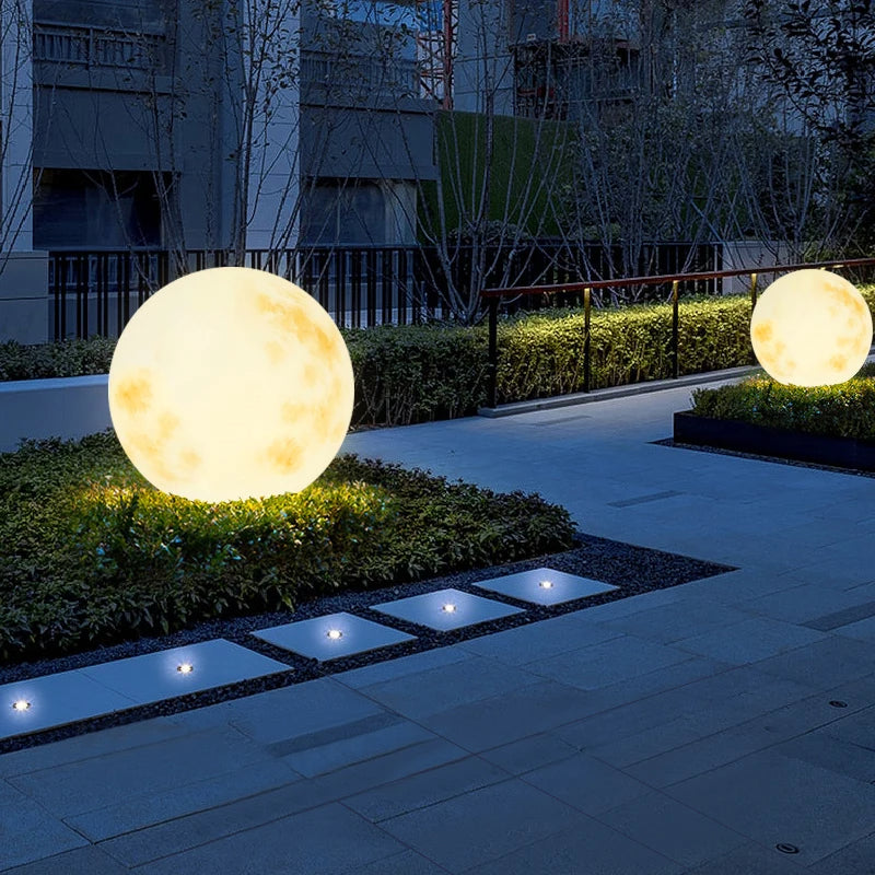 MoonGlow | Mondförmige LED-Gartenleuchte