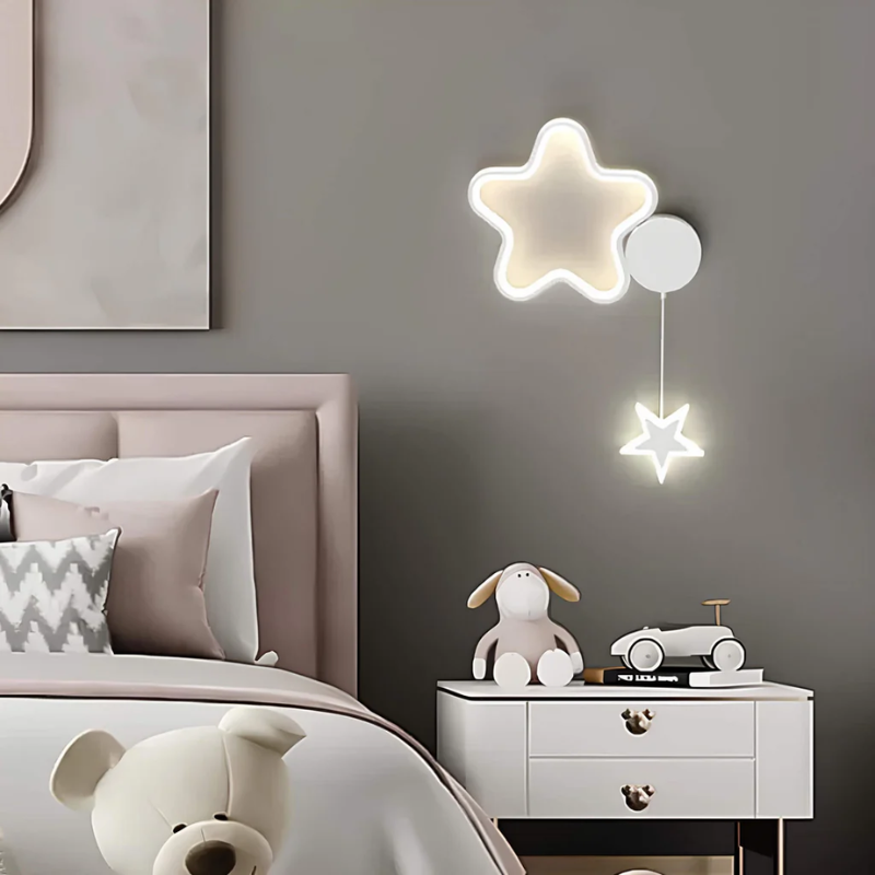 DreamLight | Magische Wandlampe mit Wolken, Sternen und Mond