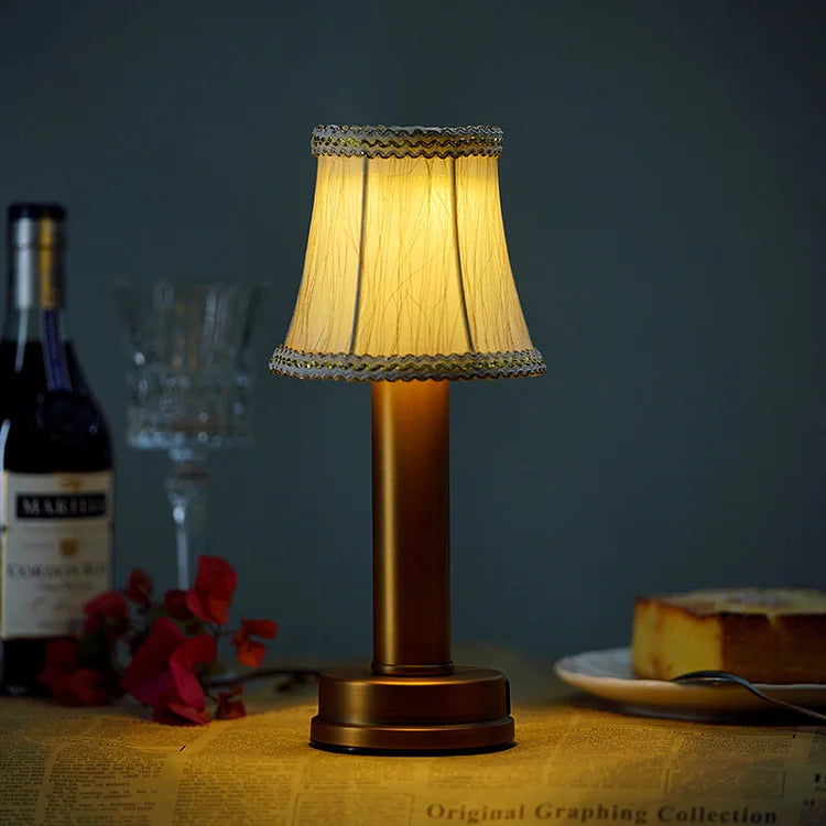 ScheinGlorie | Moderne Tischlampe mit elegantem Design