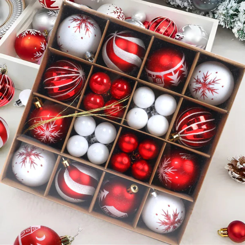 ShineSparkle | Elegante metallische Weihnachtskugeln