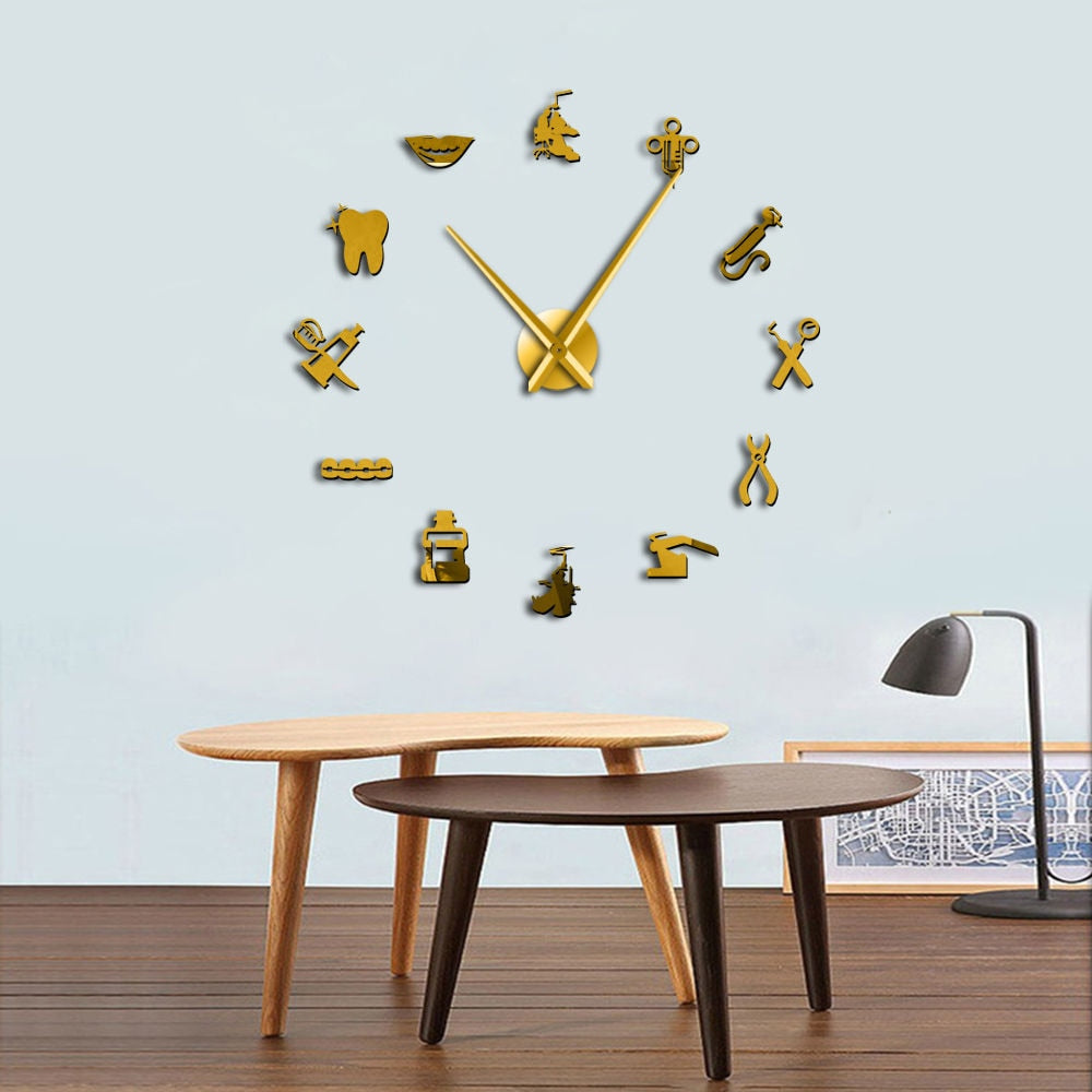 DentalClock - Große Wanduhr im Dental Stil