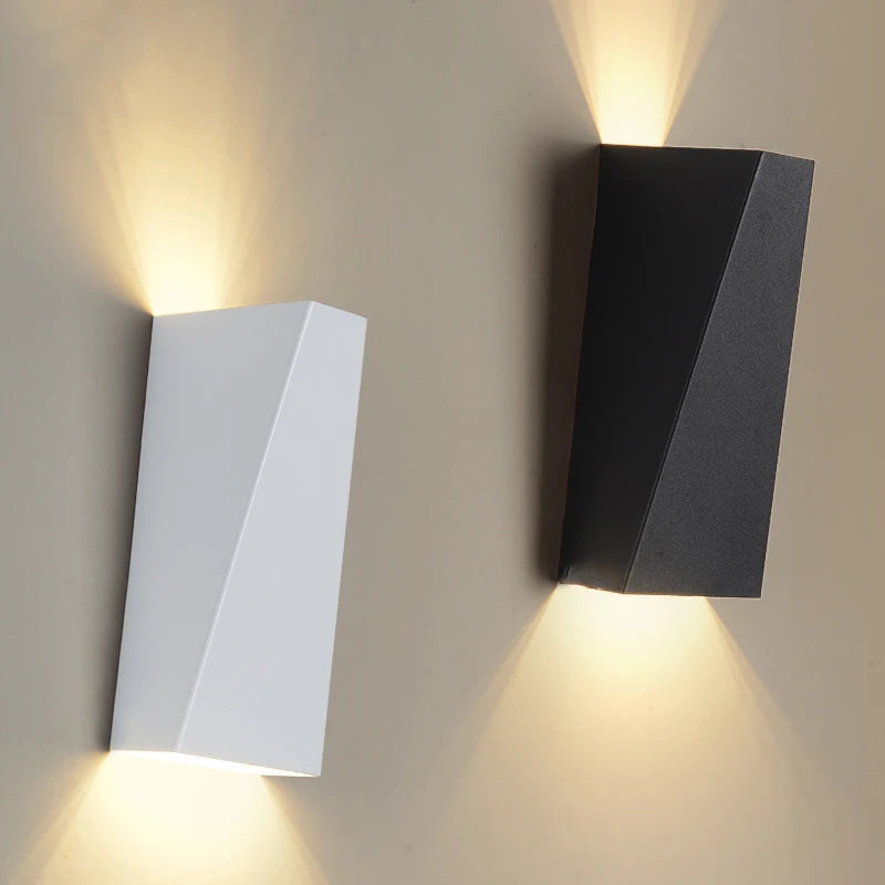 StrahlRefugium | Moderne Wandlampe für stilvolle Innenräume