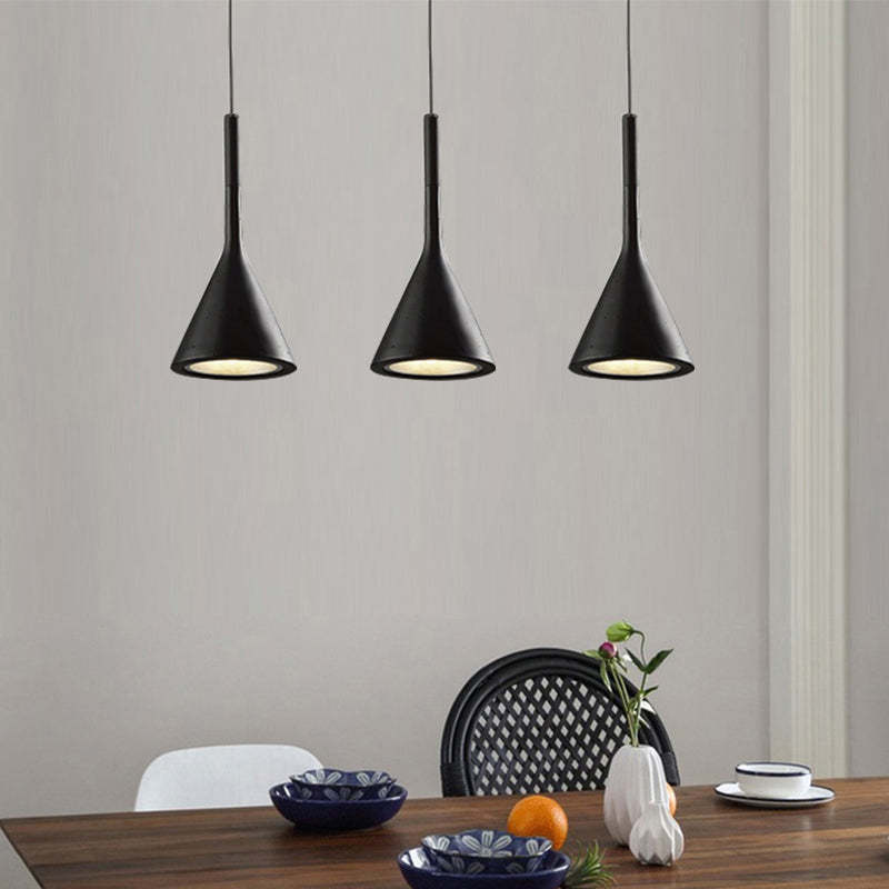 Eleganza | Dreieckige Pendelleuchte in modernem Design