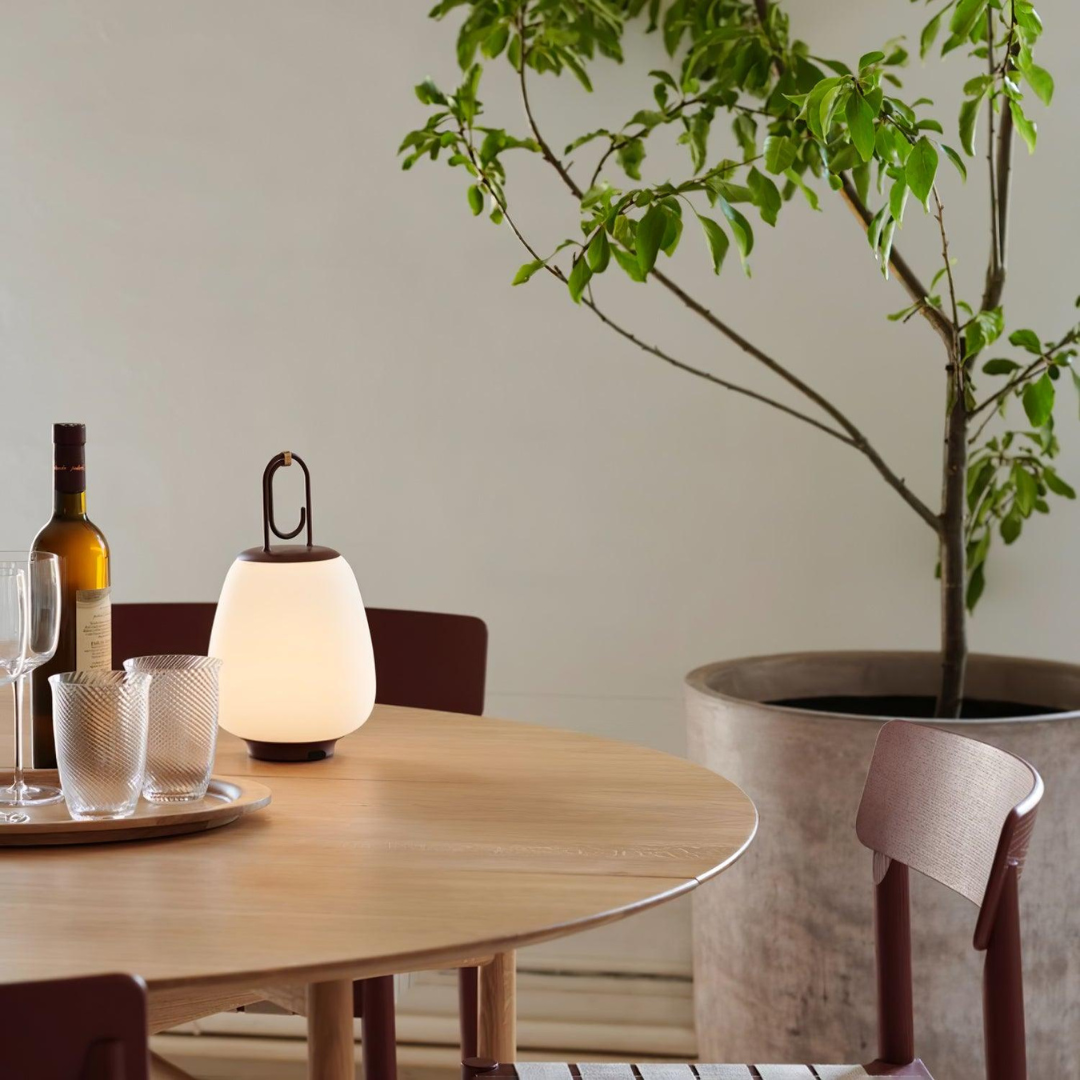 PortaLight | Tragbare Tischlampe mit Akku für drinnen und draußen