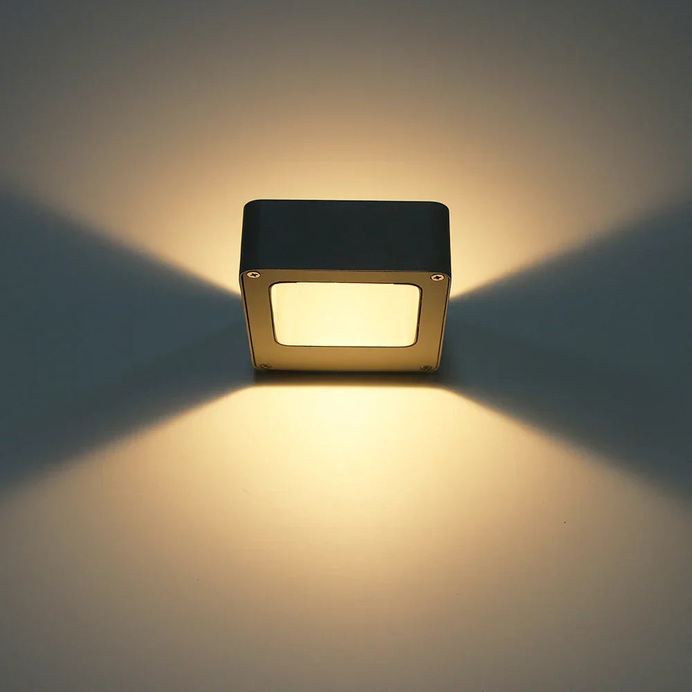 FlareLight | Wasserdichte LED-Außenleuchte mit Sensor
