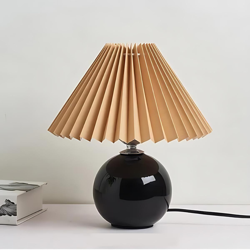 PleatsLight | Vintage-Tischlampe mit plissiertem Schirm