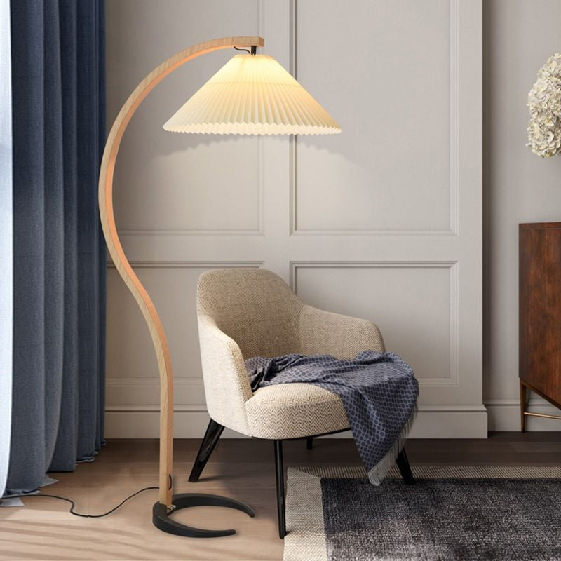 LunaGlow | Elegante skandinavische Stehleuchte aus Holz
