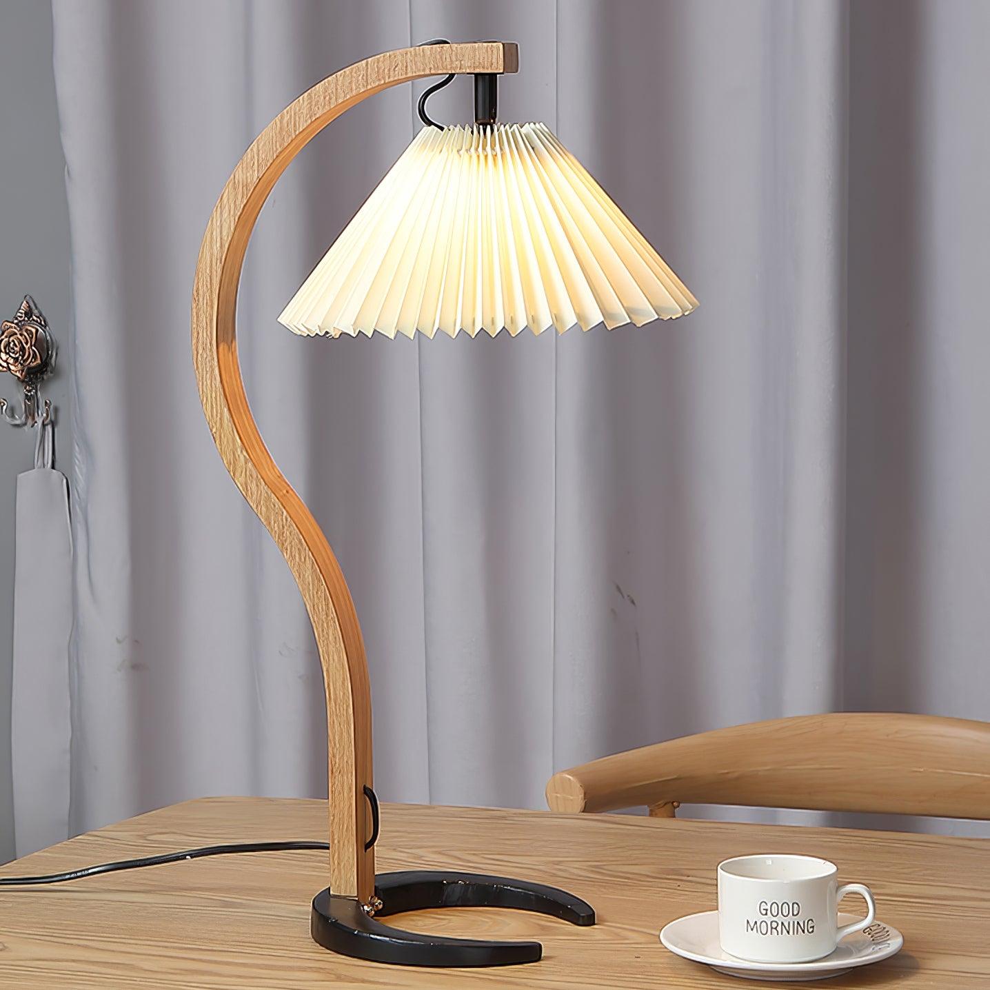 ScheinMystik | Elegante Tischlampe für modernes Wohnen