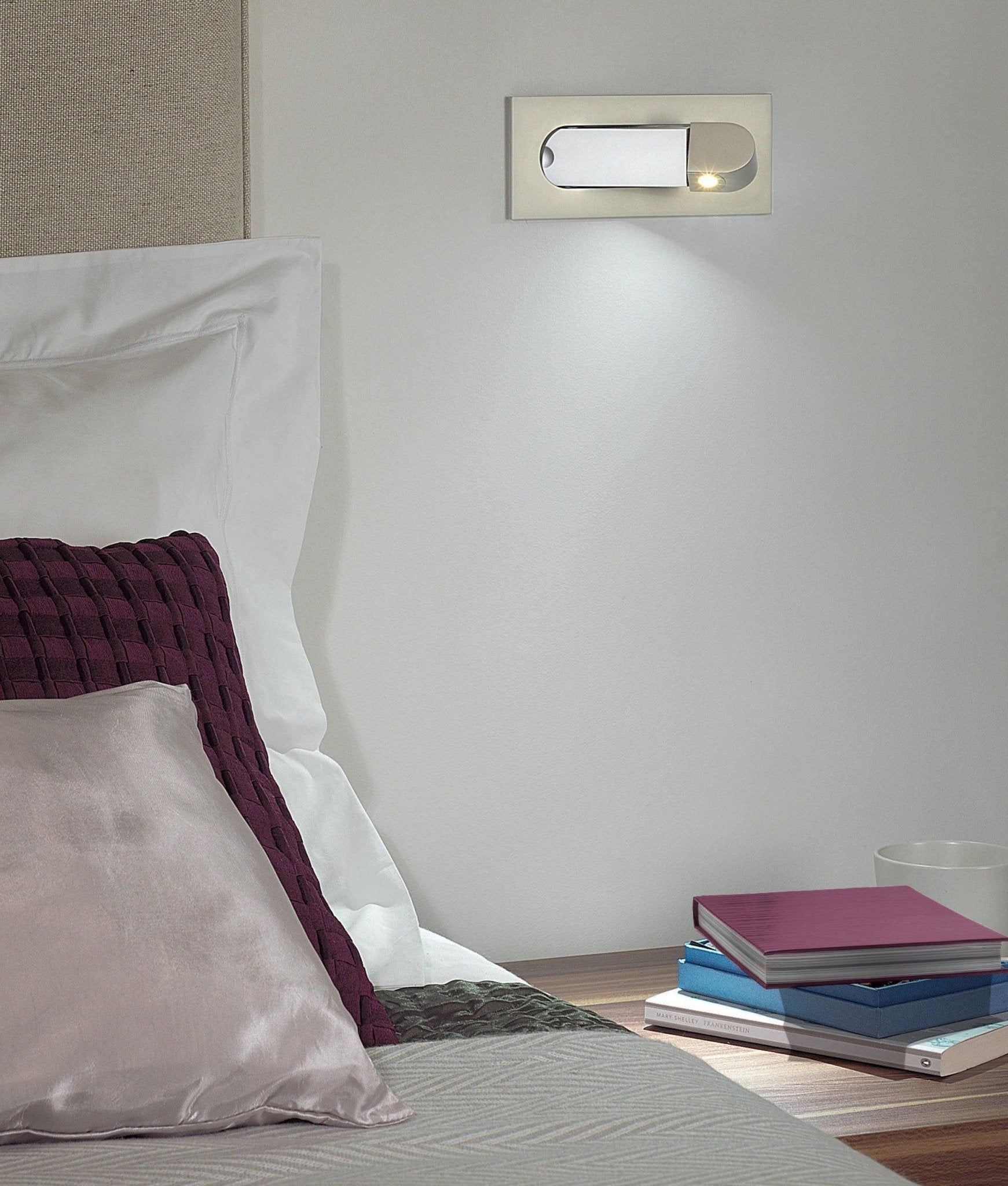 PhoraGlow | Moderne LED Nachttischleselampe mit verstellbarem Kopf