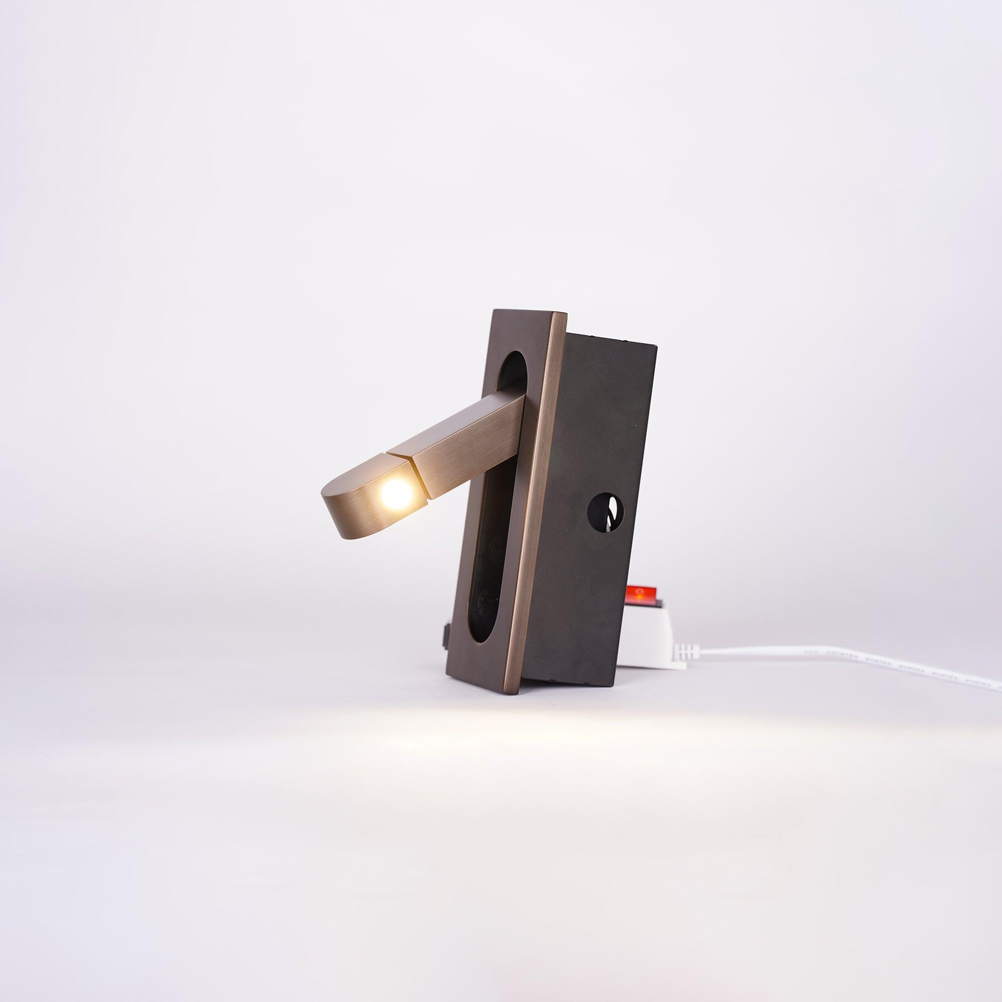 PhoraGlow | Moderne LED Nachttischleselampe mit verstellbarem Kopf