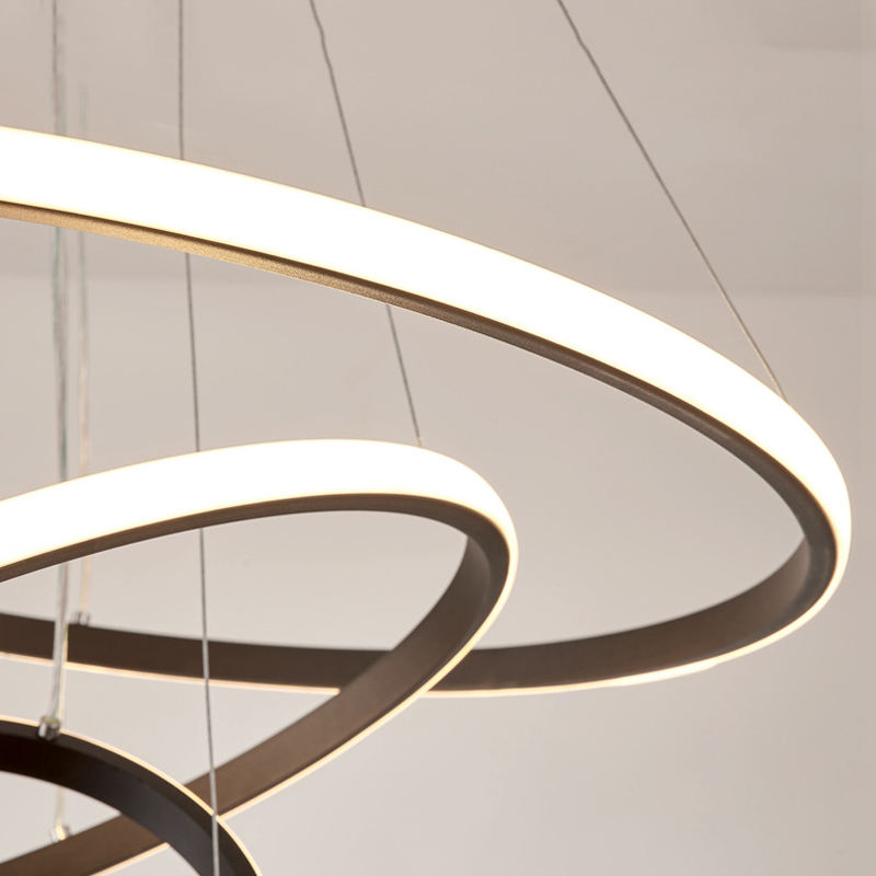 Nova | Moderne und stilvolle Deckenleuchte