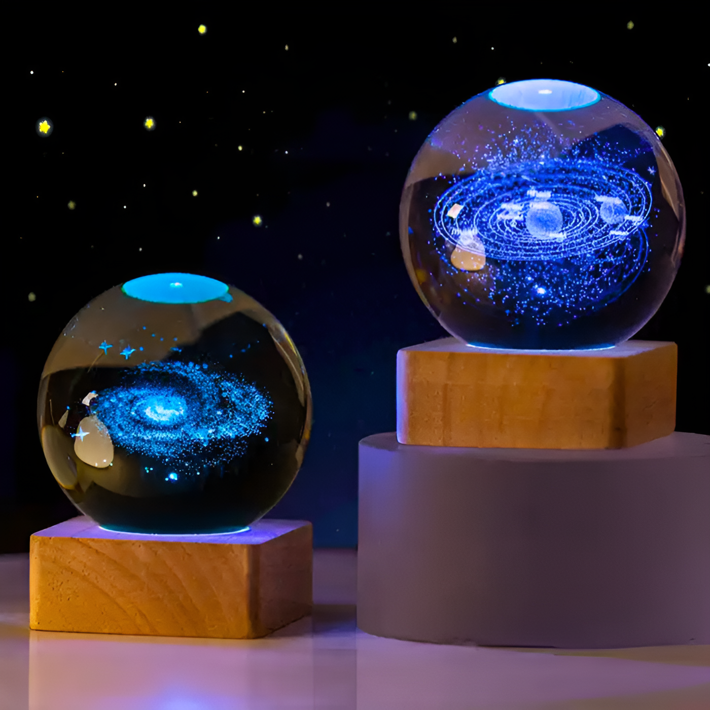 GalacticGlow | LED-Nachtlicht in Form einer Kristallkugel
