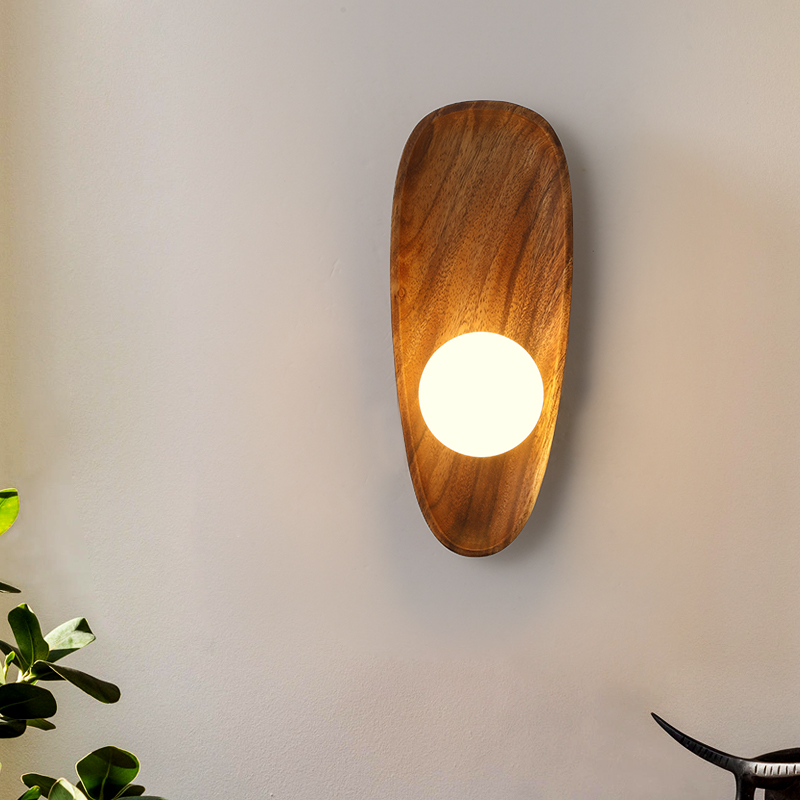 NatureWood | Elegante Wandleuchte aus natürlichem Holz für ein gemütliches Ambiente