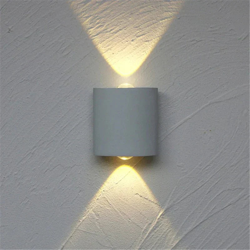 StormShield | Wasserdichte LED Wandleuchte