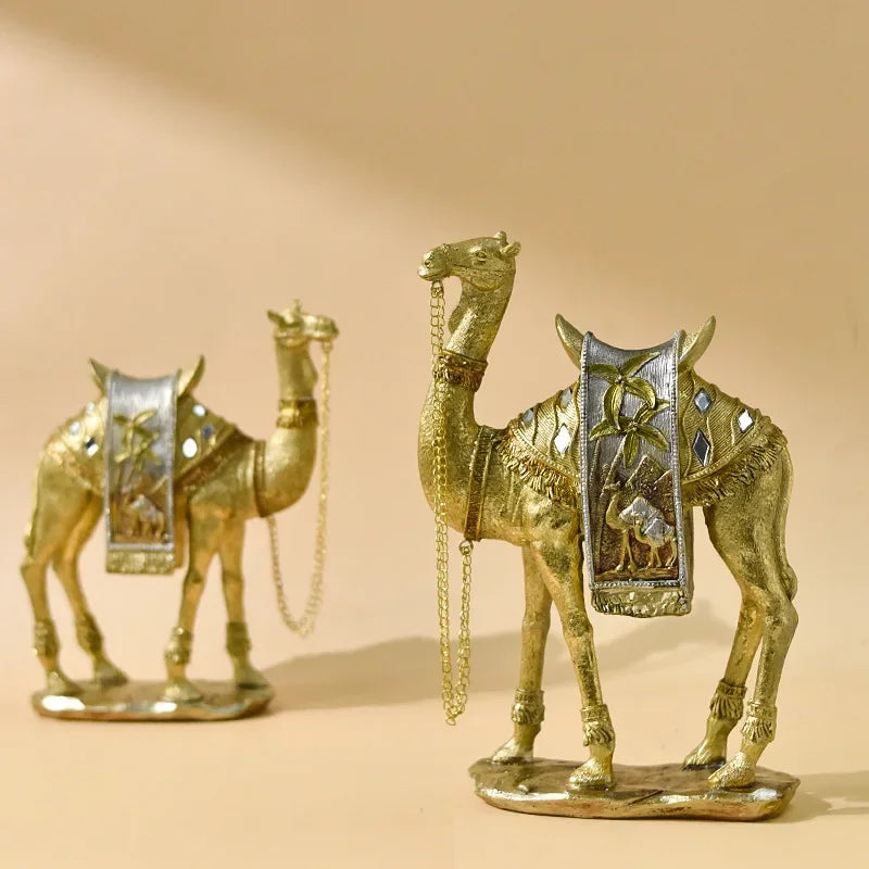 CamelMagic | Elegante goldene Kamelskulptur