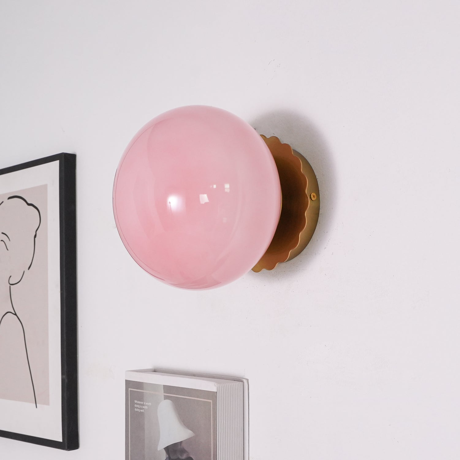 Marshmallow Lampe | Elegante Wandlampe aus Glas und Metall