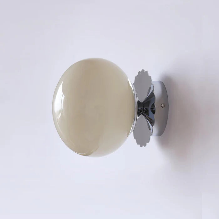 Marshmallow Lampe | Elegante Wandlampe aus Glas und Metall