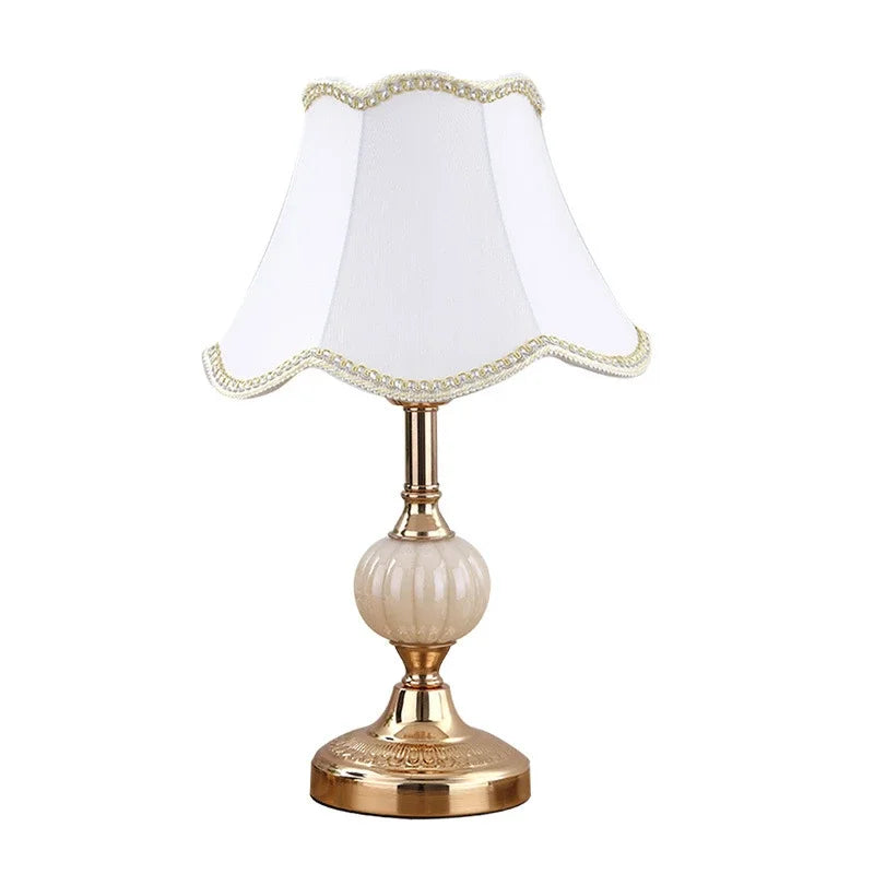 KineseGlow | Skandinavische Tischlampe aus Holz