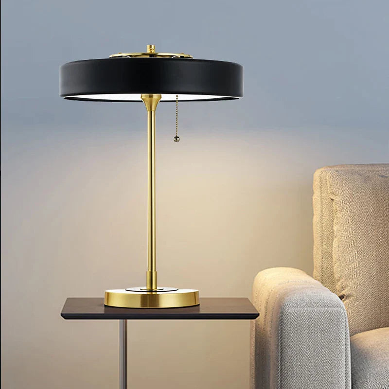 LuxieLight | Elegante postmoderne Tischleuchte