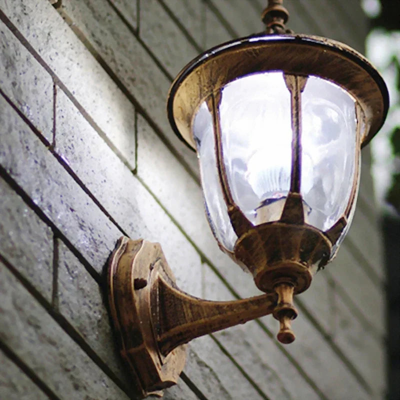 Lightsy | Elegante Retro Außenleuchte für Garten und Terrasse