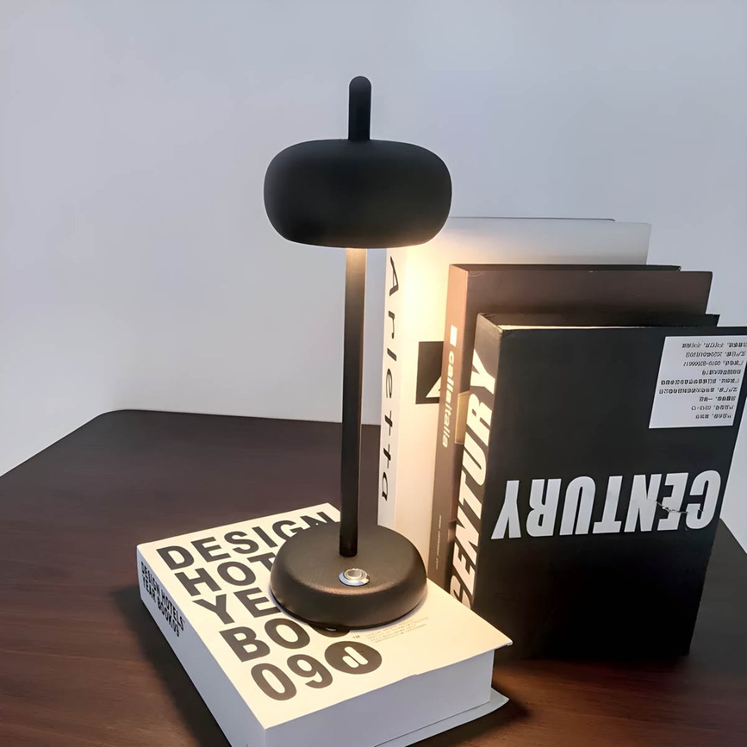 LuciNova | Elegante Tischlampe im modernen Design