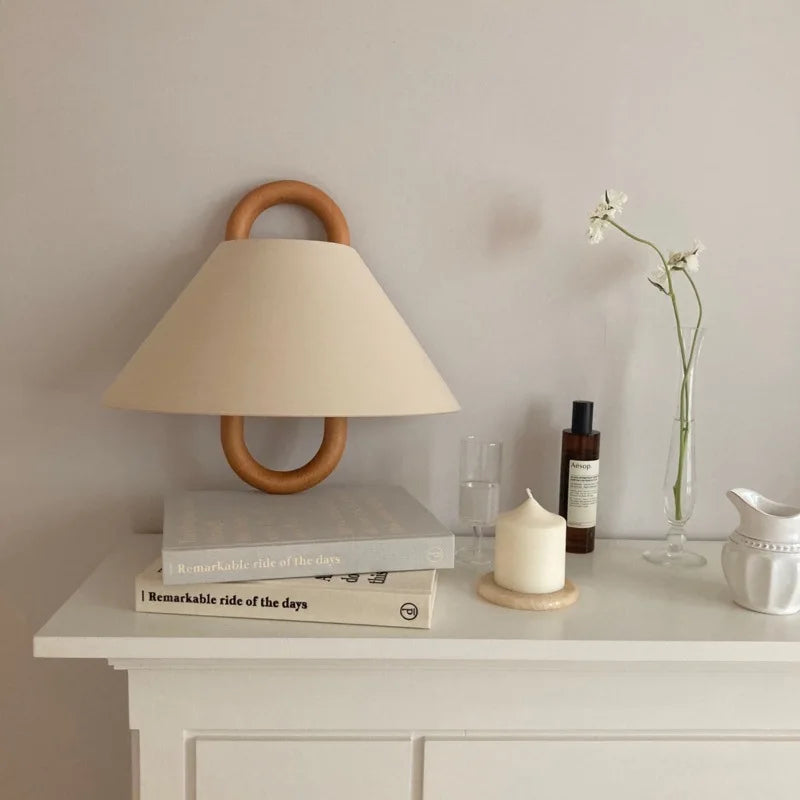 WoodyLight | Minimalistische Wandleuchte aus Holz