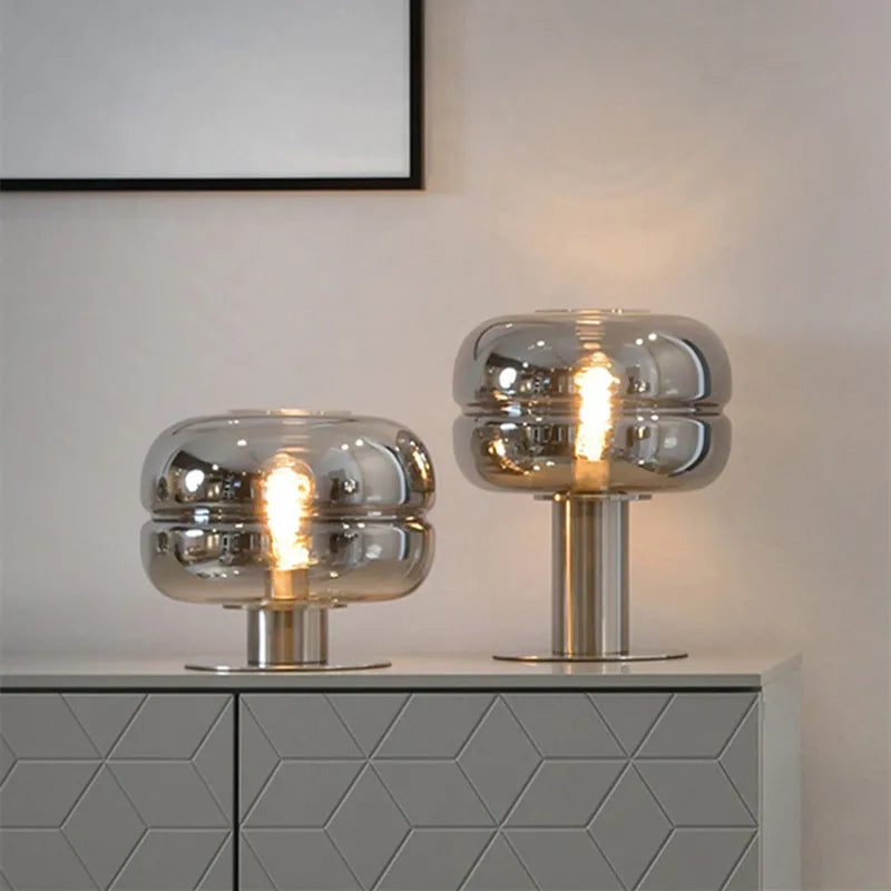 LuxeLamp | Moderne Design-Tischlampe für stilvolle Räume
