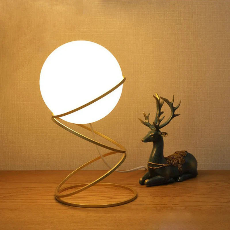LichtEleganz | Moderne Nachttischlampe für stilvolle Raumbeleuchtung