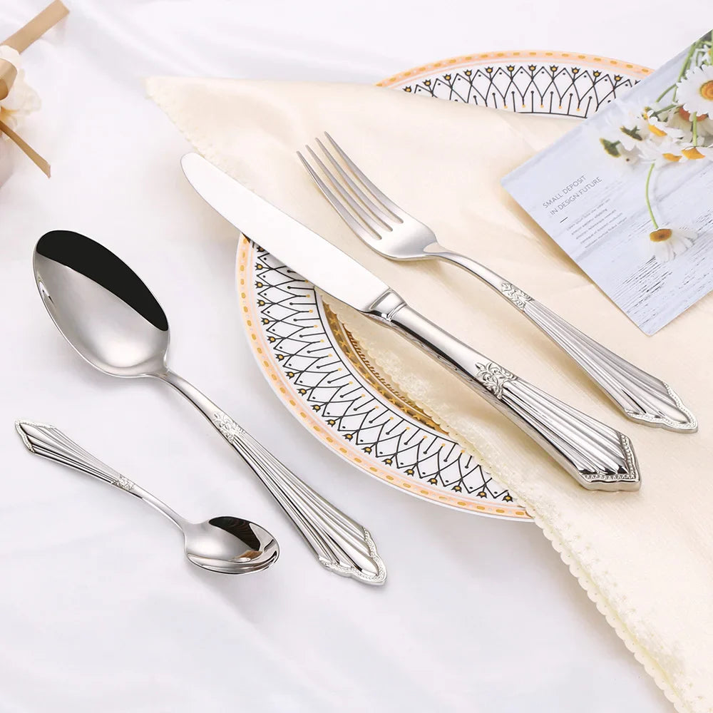 LuxSpoon | Elegantes Besteckset im goldenen Design