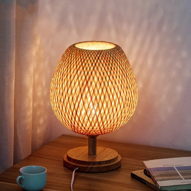 BambooEleganz | Vintage Bambus Tischlampe für stilvolle Wohnräume