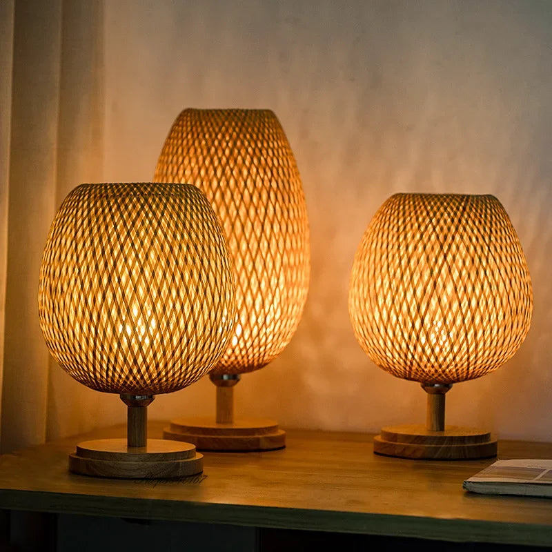 BambooEleganz | Vintage Bambus Tischlampe für stilvolle Wohnräume