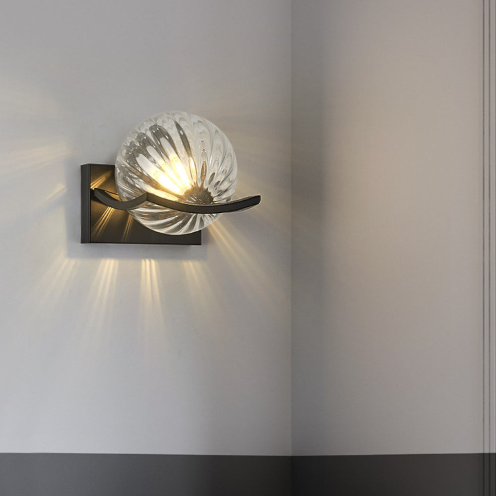 BallyLume | Elegante LED-Wandleuchte aus Glas