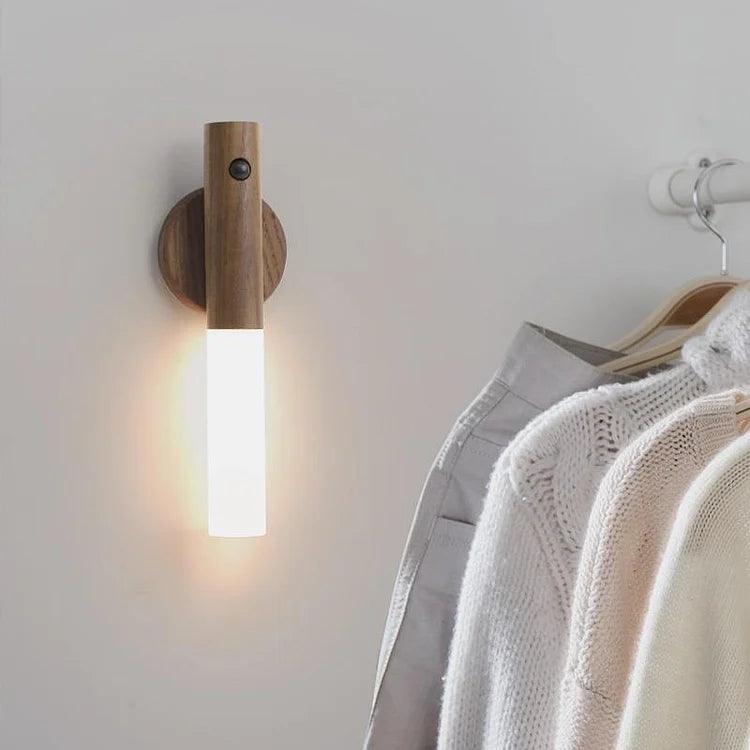 LightGlow | Wiederaufladbare LED-Lampe mit Bewegungssensor