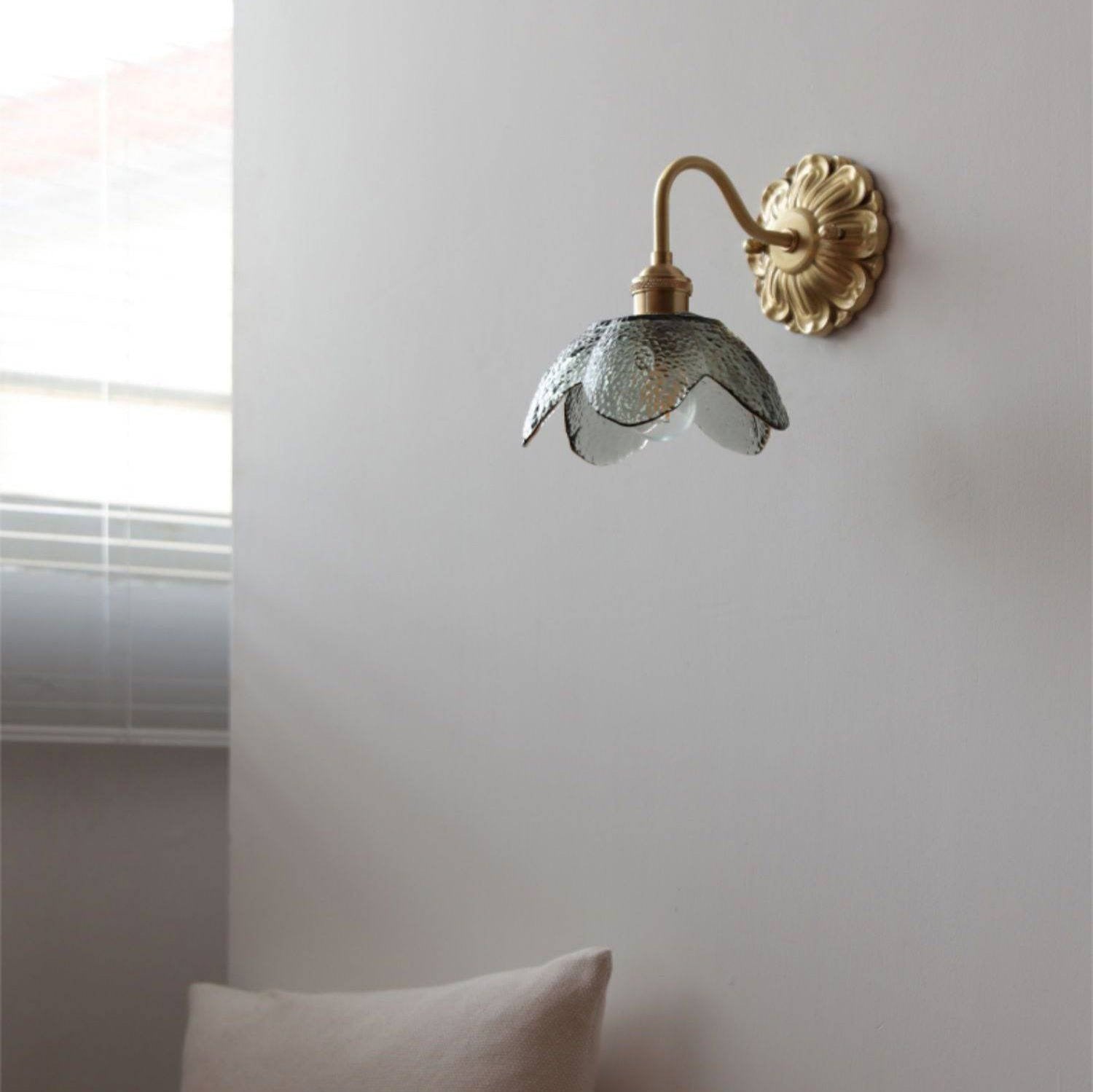 LumenWelle | Wandleuchte mit Schwanenhals aus Glas