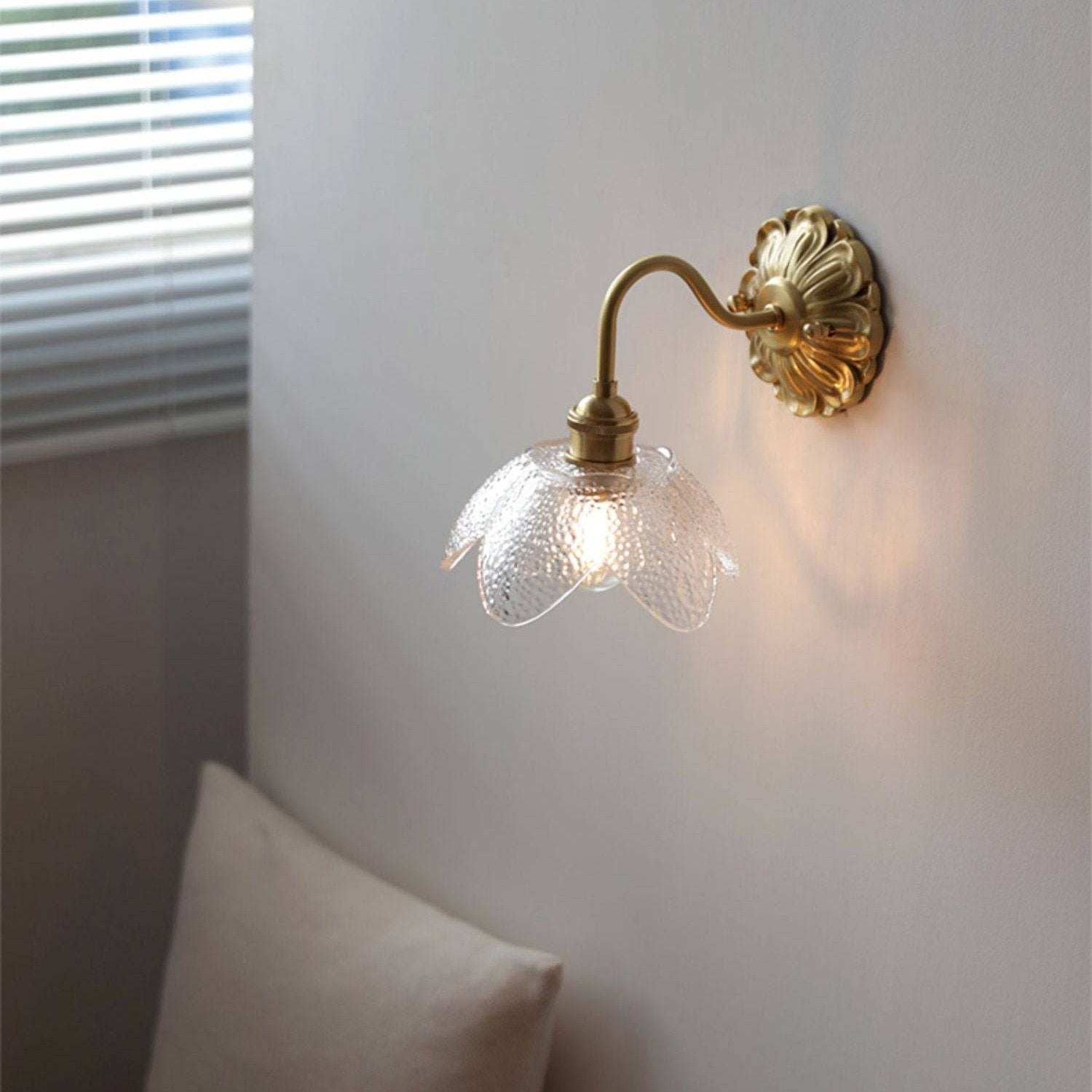 LumenWelle | Wandleuchte mit Schwanenhals aus Glas