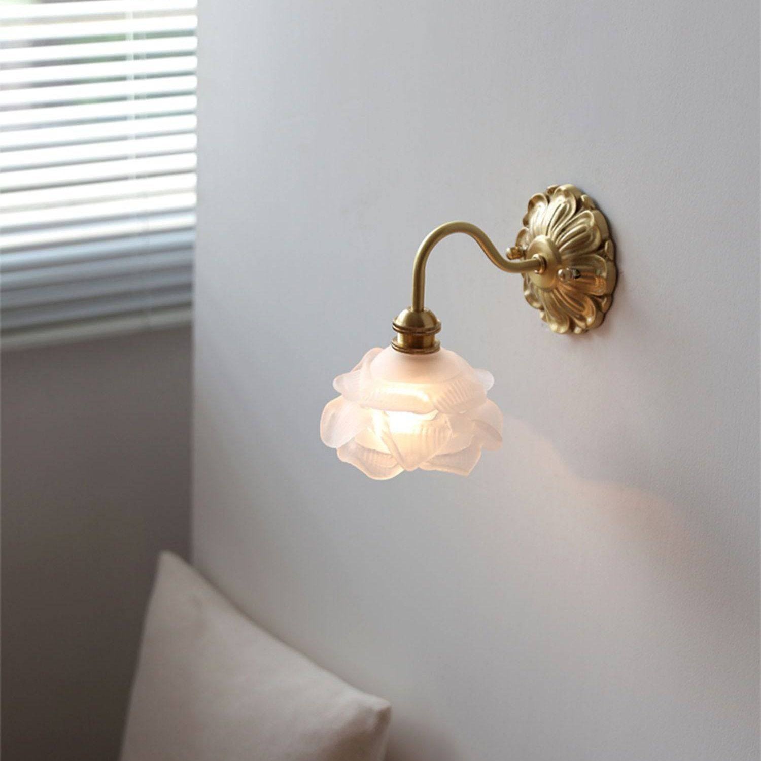 LumenWelle | Wandleuchte mit Schwanenhals aus Glas