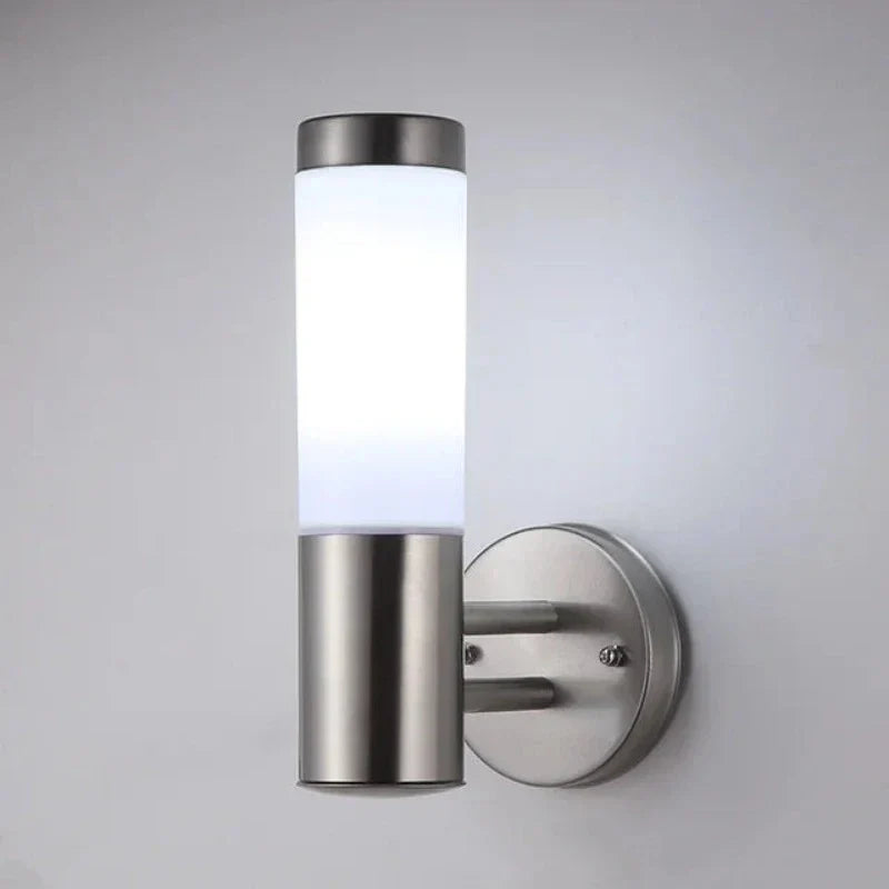 StainlessLamp | Moderne Wandleuchte aus Edelstahl für den Außenbereich
