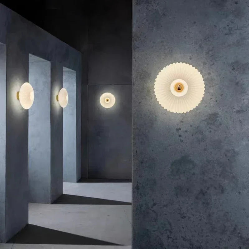 WaveGlow | Elegante Wandleuchte mit Welleneffekt