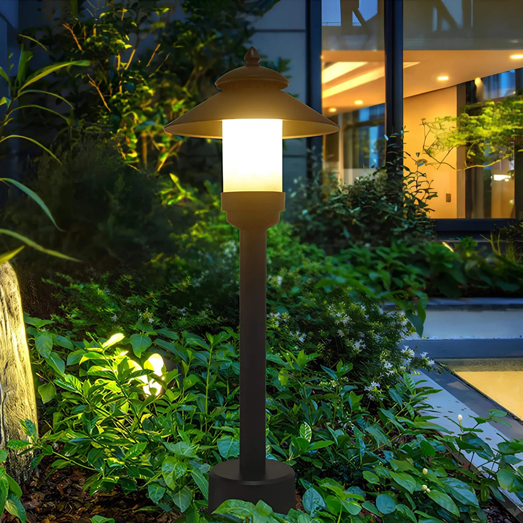 Harmolight | Elegante Wegeleuchte für Garten und Terrasse