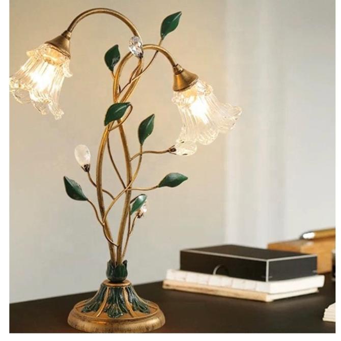 MagicFloral | Vintage Tischlampe mit romantischem Flair