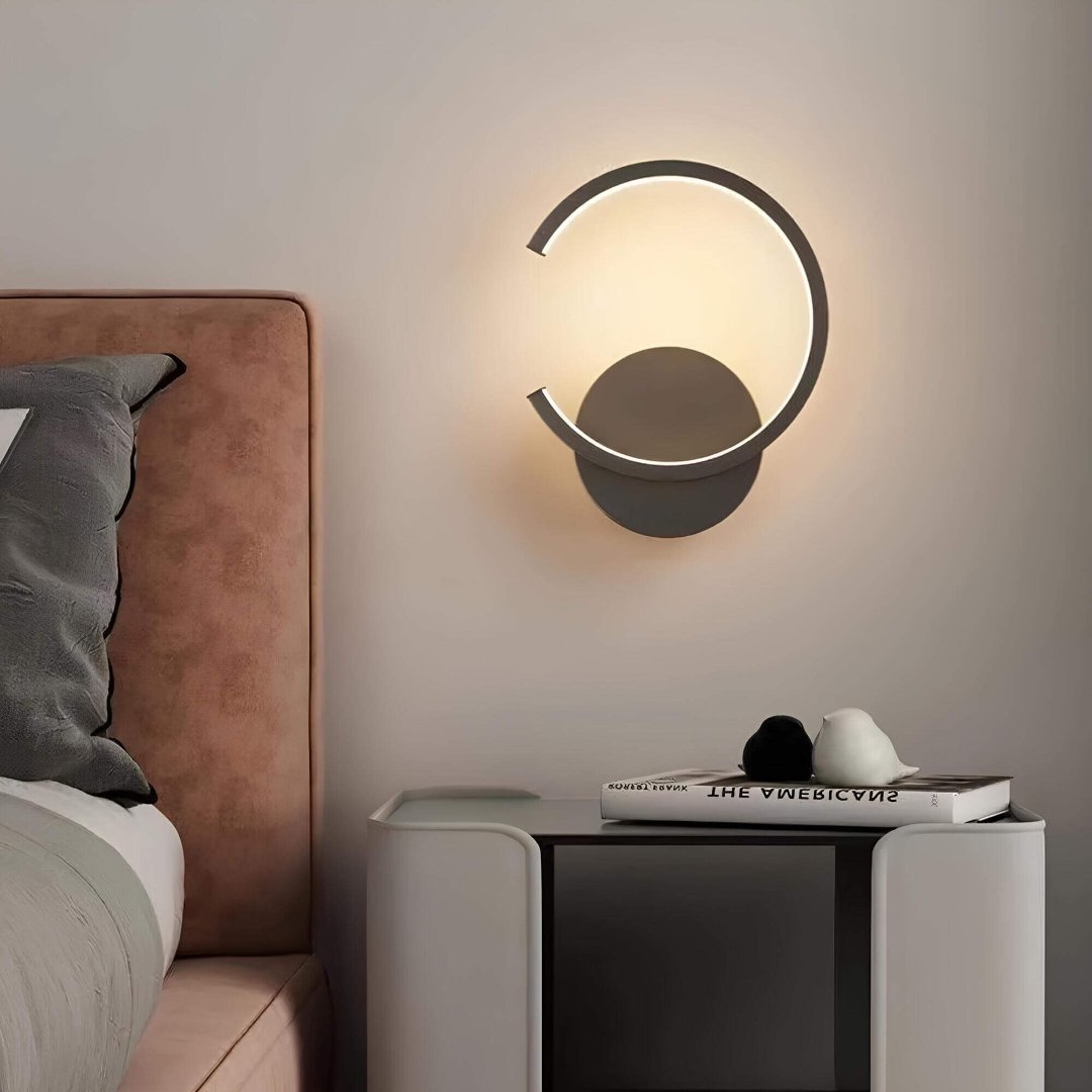 moderne-led-wandleuchte-elegantes-design-energiesparend-einfach-installation-xLumina