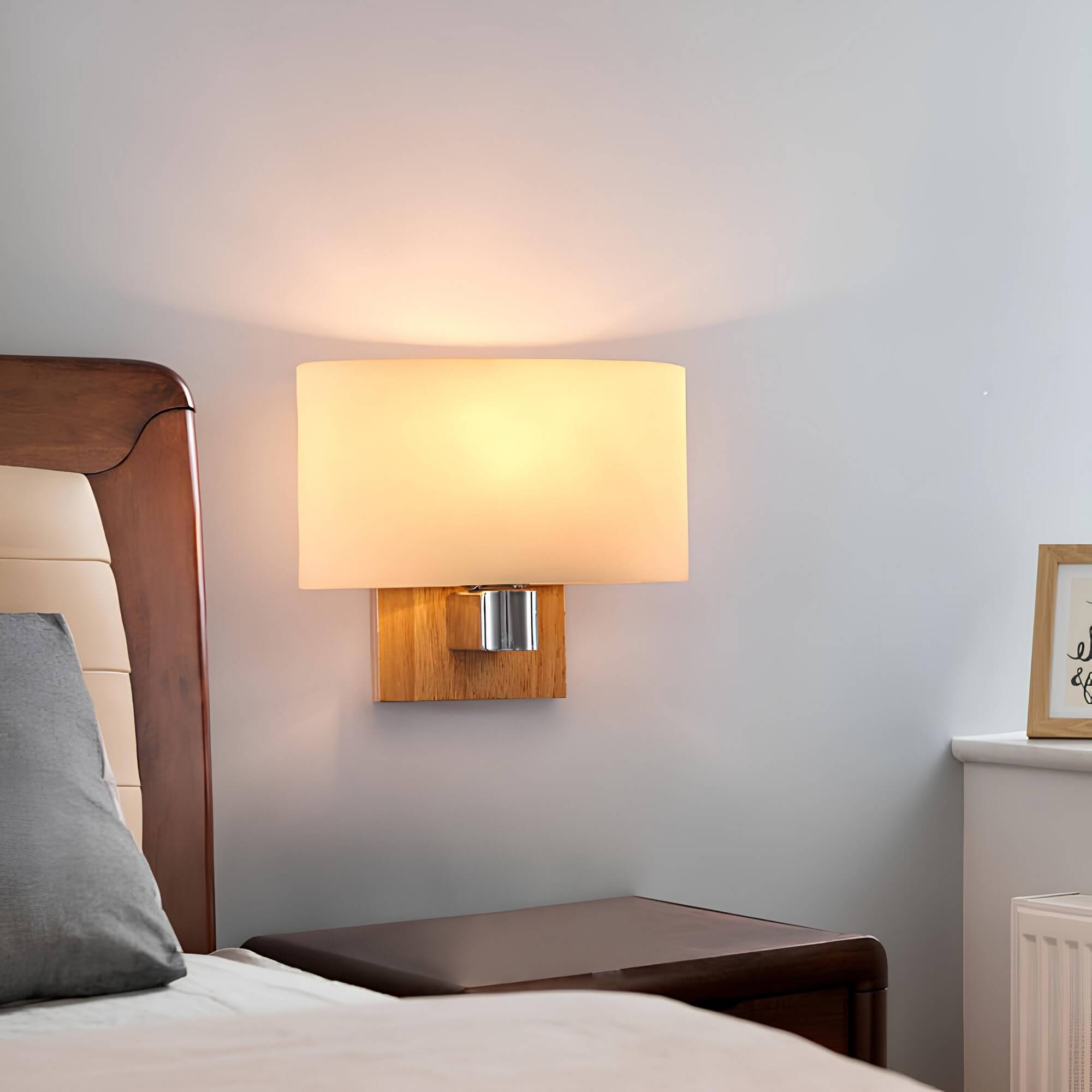 scandilicht-moderne-glas-holz-wandlampe-naturholz-klar-matt-glas-e27-wandleuchte-xlumina3