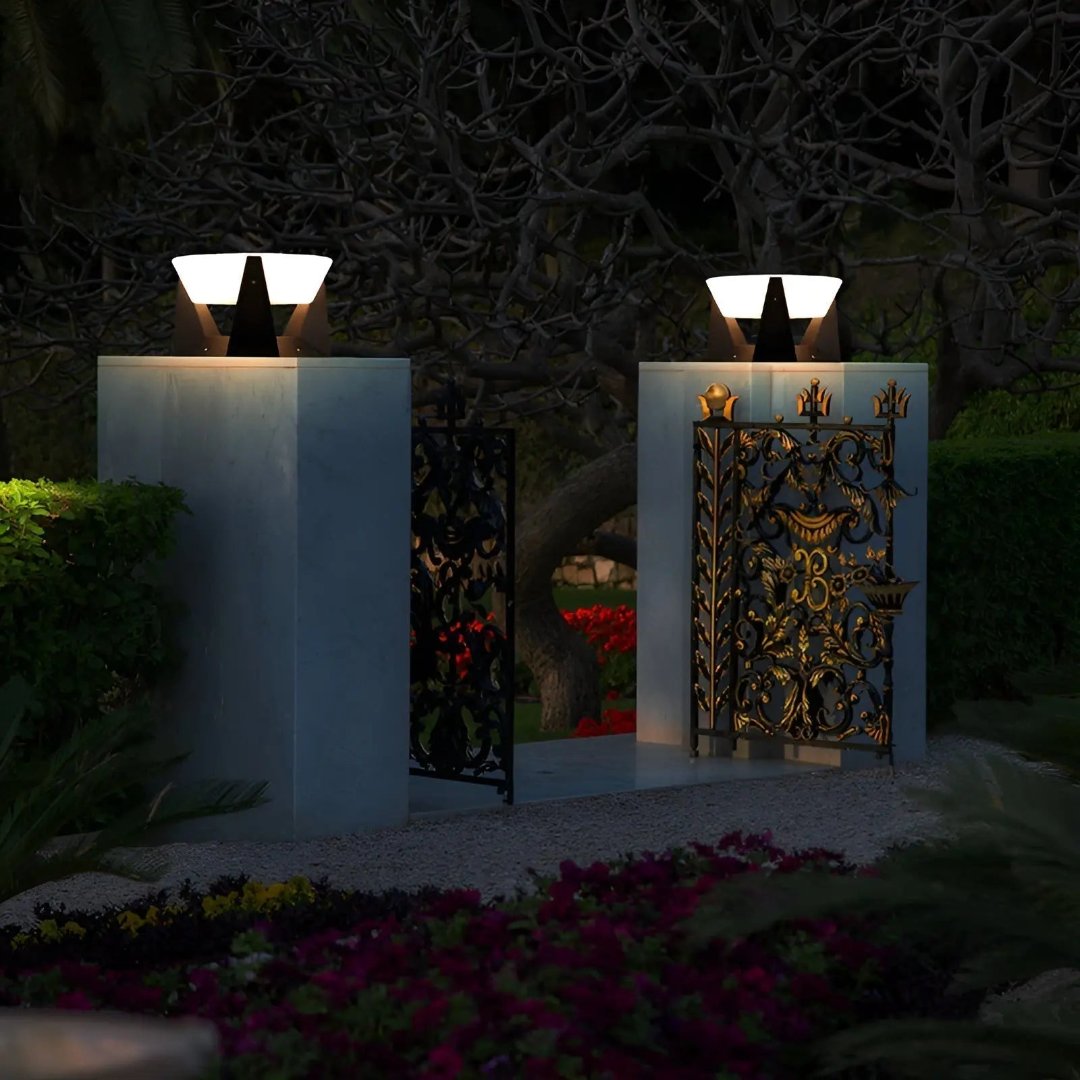 SolarLux | Elegante solarbetriebene Außenlampe mit japanischem Design